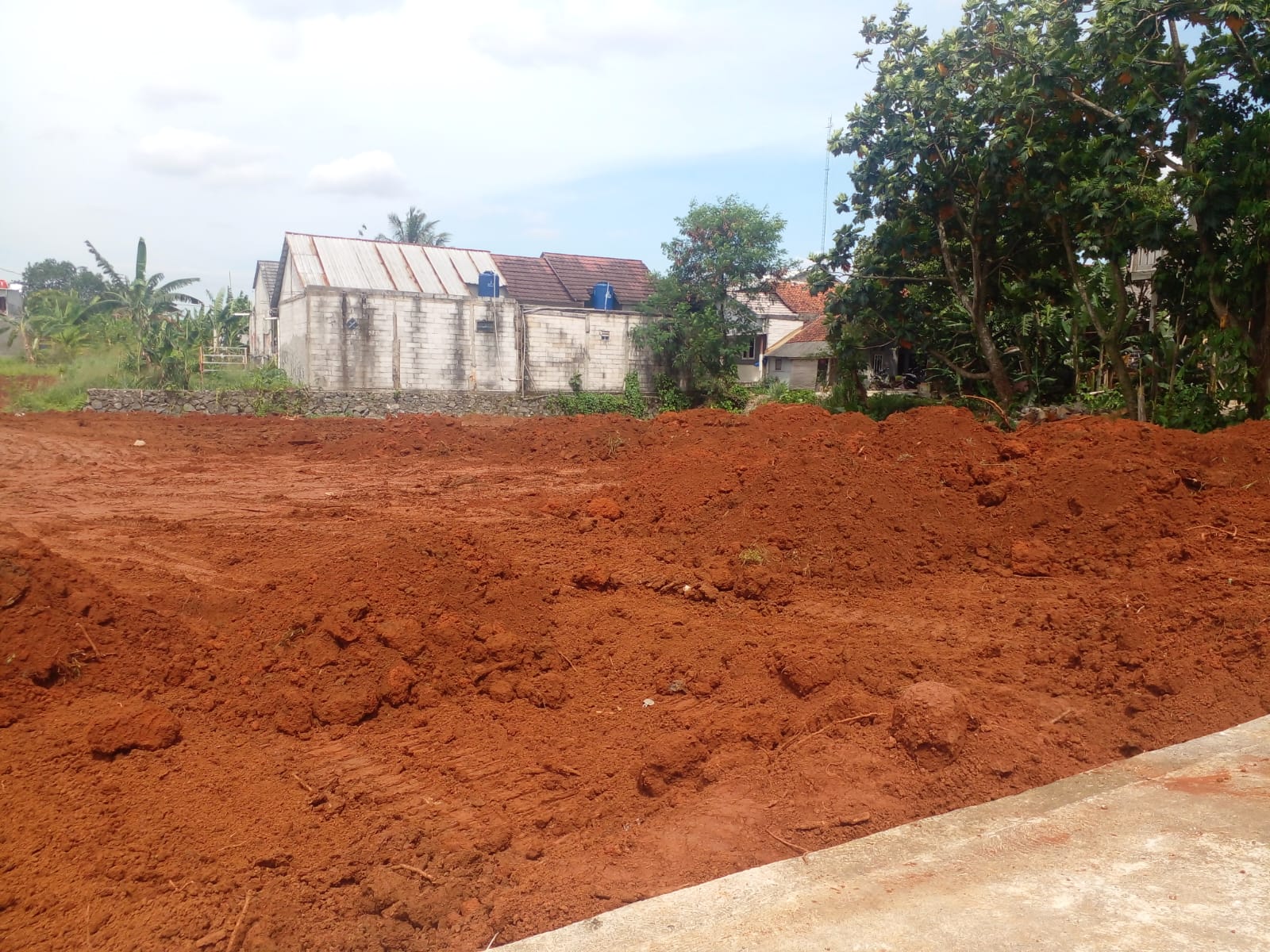 Cut and fill dan pemerataan lahan